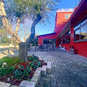Gasthuis La Casina Rossa, La Spezia